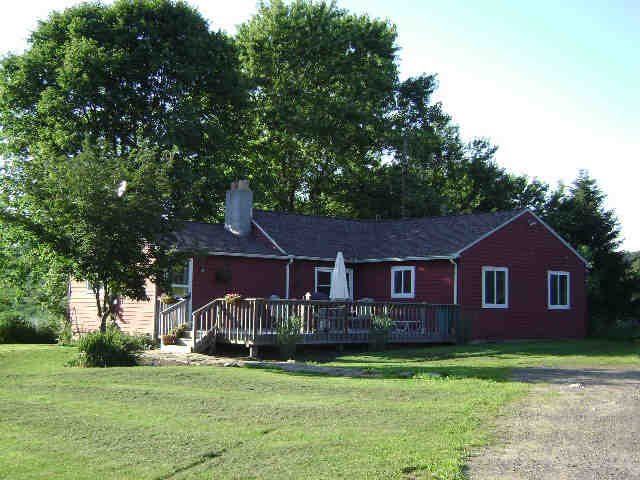 Building photograph for 160 MUNGER LN